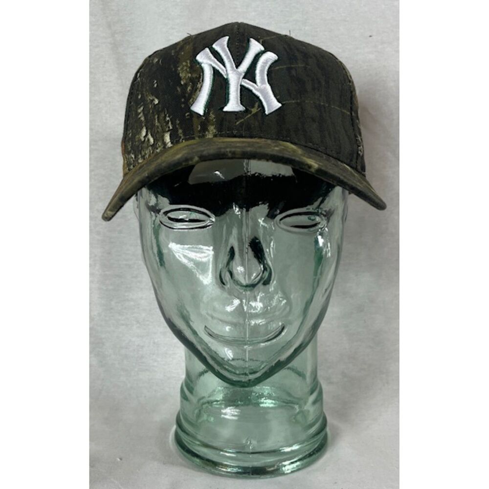 New York Yankees x Mossy Oaks Camo Strap Hat Cap Adjustable NWT